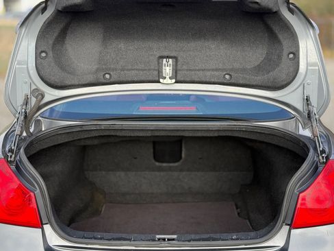 Used 2010 INFINITI G37 Anniversary Edition image 28