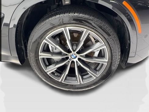 Used 2025 BMW X5 sDrive40i w/ M Sport Package RWD image 13