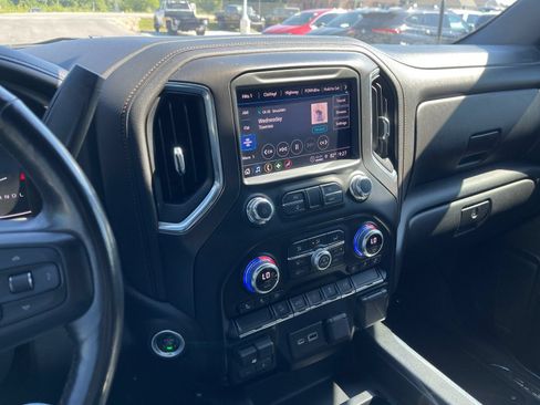 Used 2023 GMC Sierra 2500 AT4 AWD/4WD image 19