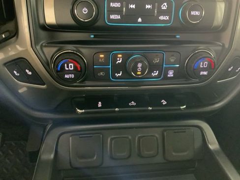 Used 2018 Chevrolet Silverado 1500 LTZ Z71 image 23