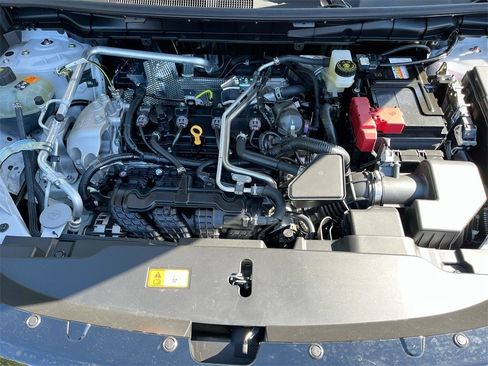 New 2025 Mitsubishi Outlander SE image 32