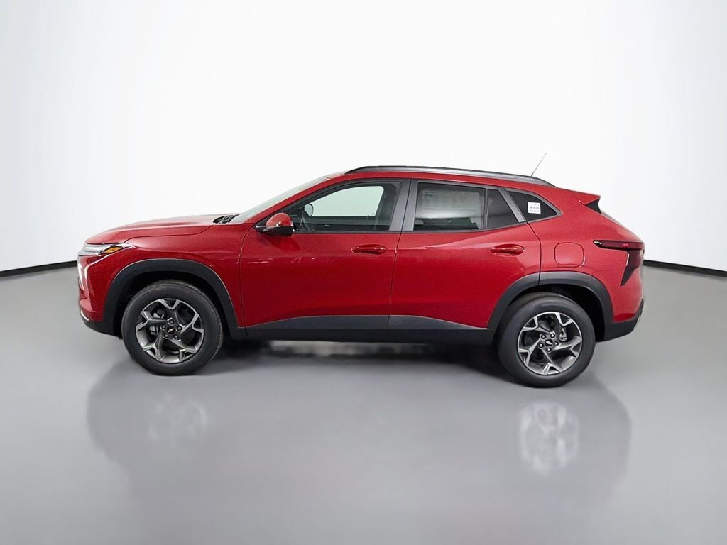 New 2026 Chevrolet Trax LT w/ Driver Confidence Package FWD image 4
