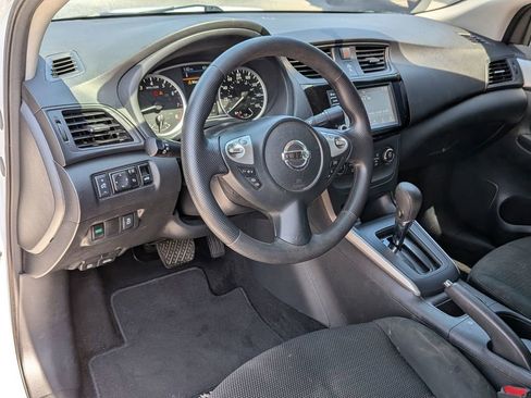 Used 2019 Nissan Sentra S image 30