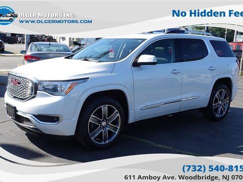 Used 2019 GMC Acadia Denali w/ Technology Package FWD image 1