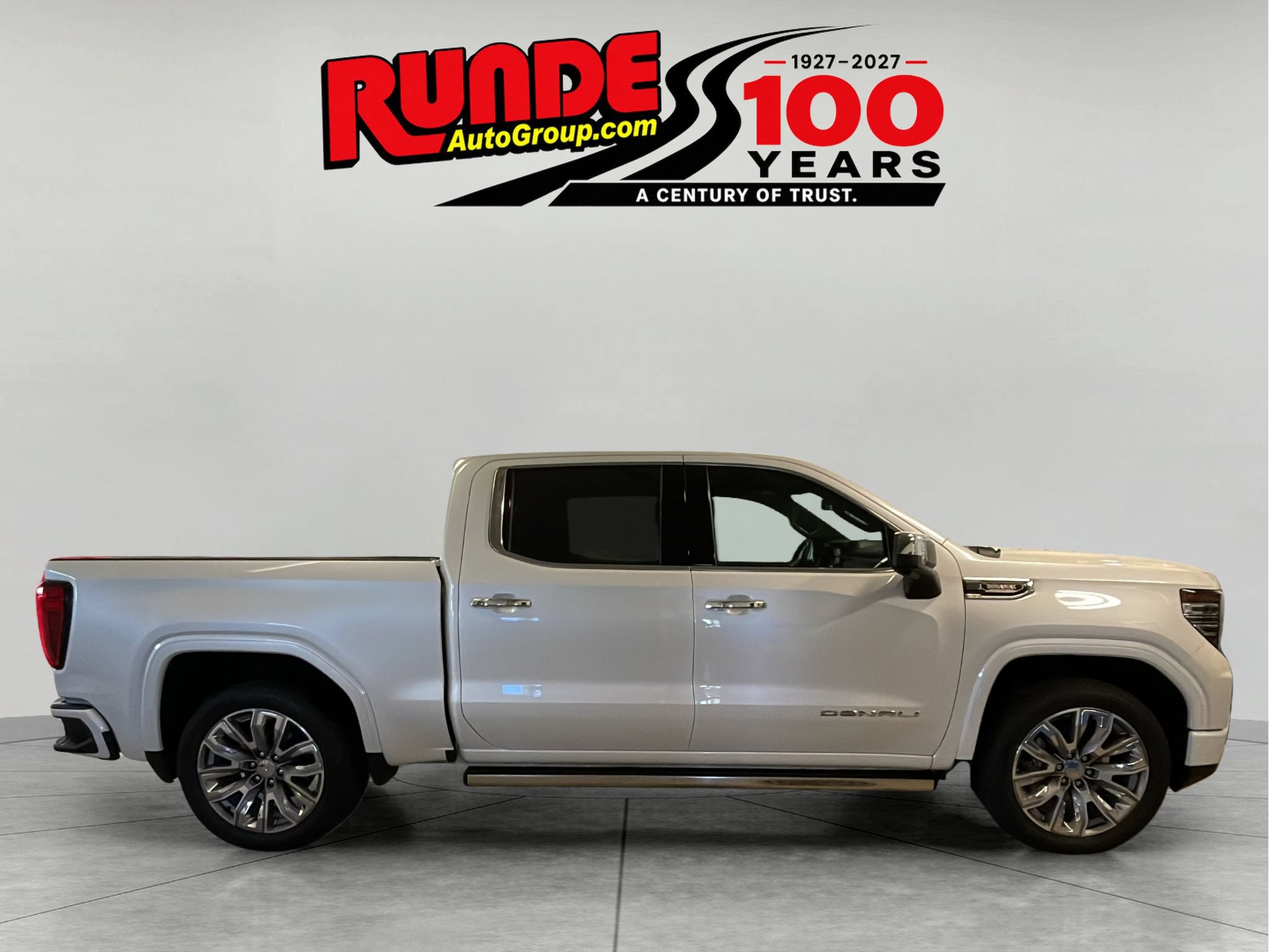 Used 2023 GMC Sierra 1500 Denali w/ Denali Reserve Package AWD/4WD image 6
