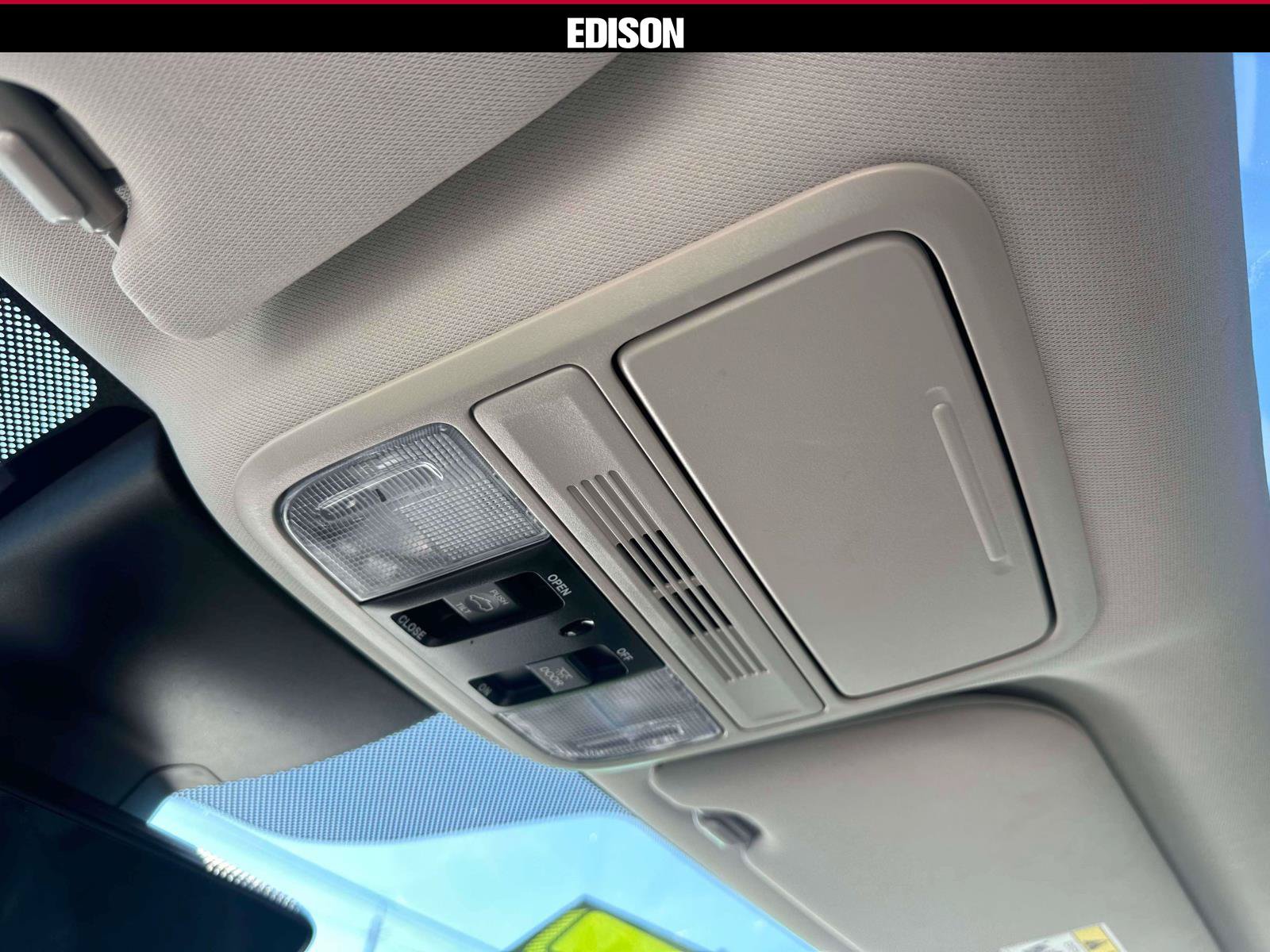 Used 2025 Honda Odyssey EX-L image 32