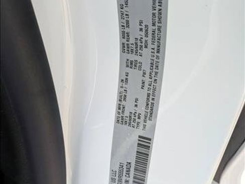 New 2027 Chrysler Pacifica Limited FWD image 15
