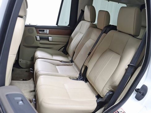 Used 2016 Land Rover LR4 HSE image 29