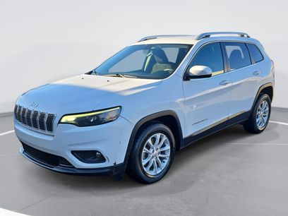 Used 2019 Jeep Cherokee Latitude w/ Popular Appearance Group