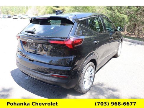 New 2027 Chevrolet Bolt LT w/ Comfort Package FWD image 7