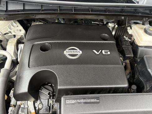 Used 2019 Nissan Murano Platinum w/ Cargo Package FWD image 38
