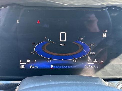 Used 2024 Chevrolet Trax RS w/ Driver Confidence Package image 14