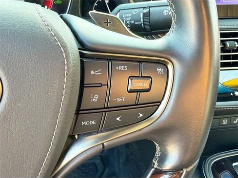 Used 2023 Lexus LS 500 AWD w/ Luxury Package image 39