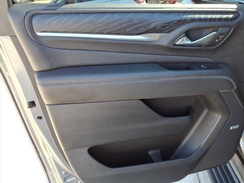 Used 2023 GMC Yukon Denali Ultimate image 21