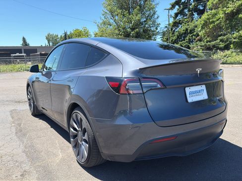 Used 2022 Tesla Model Y Performance AWD/4WD image 20