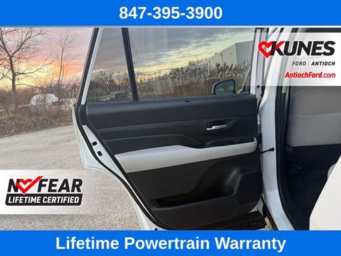 Used 2024 Toyota Grand Highlander XLE image 26