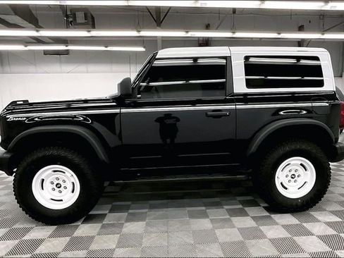 Used 2024 Ford Bronco Heritage Edition AWD/4WD image 15