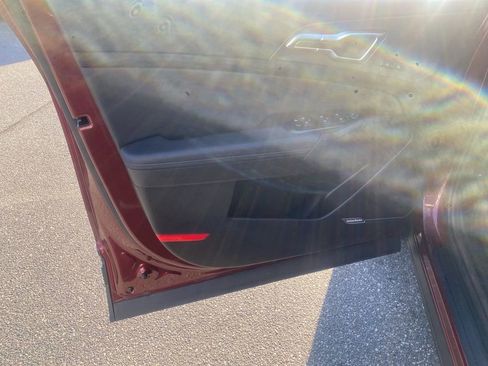 Certified 2025 Kia Sportage SX image 9