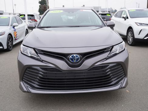 Used 2019 Toyota Camry LE image 7
