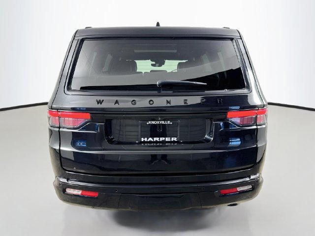 Used 2024 Jeep Wagoneer Series II w/ Convenience Group I AWD/4WD image 8