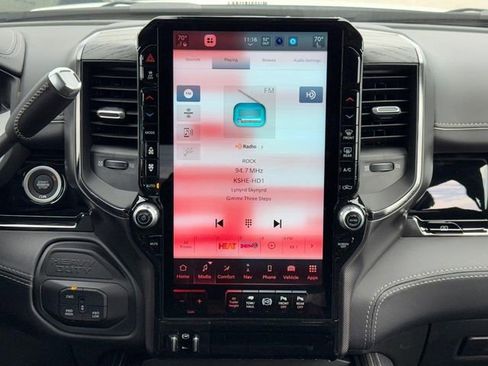 New 2025 RAM 2500 Limited image 21