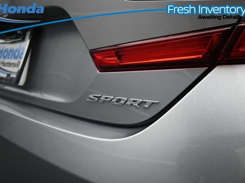 Used 2021 Honda Accord Sport image 12