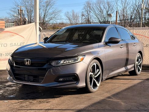 Used 2020 Honda Accord Sport image 3
