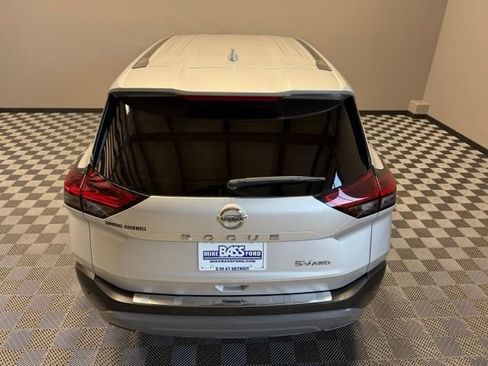 Used 2021 Nissan Rogue SV AWD/4WD image 12