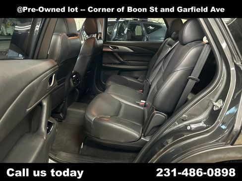 Used 2018 MAZDA CX-9 Touring FWD image 26