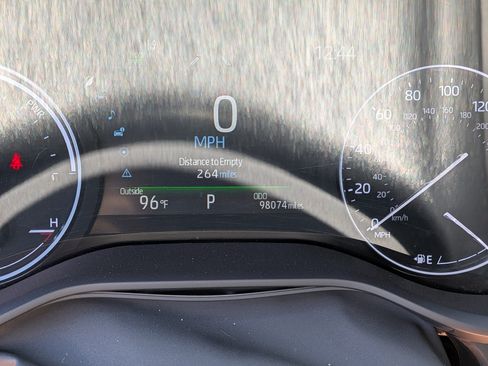 Used 2021 Toyota Sienna Limited FWD image 31