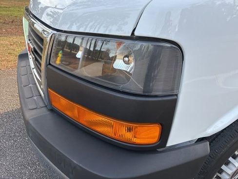 Used 2024 GMC Savana 2500 w/ Driver Convenience Package image 10