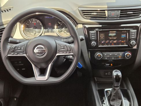Used 2020 Nissan Rogue Sport S FWD image 24
