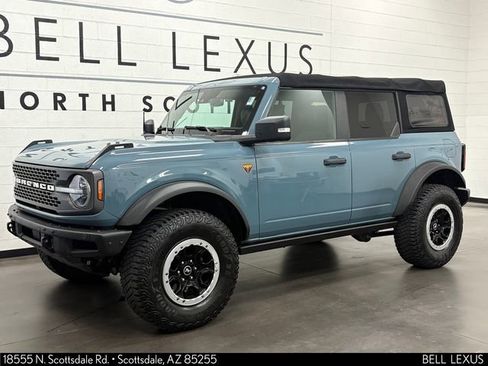 Used 2022 Ford Bronco Badlands AWD/4WD image 6