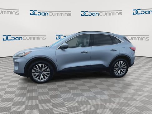 Used 2022 Ford Escape Titanium w/ Class II Trailer Tow Package image 5