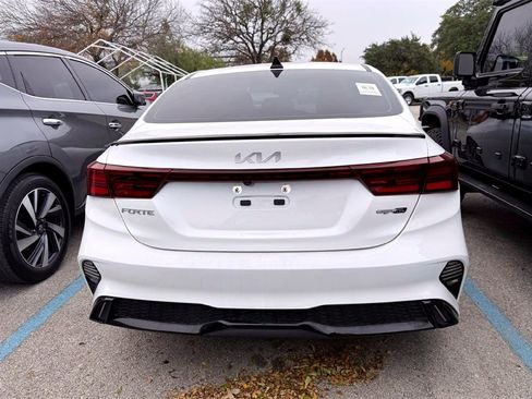 Used 2023 Kia Forte GT-Line w/ GT-Line Premium Package image 7