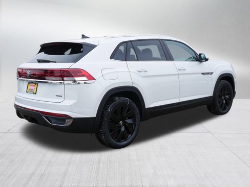 New 2026 Volkswagen Atlas Cross Sport SE AWD/4WD image 3