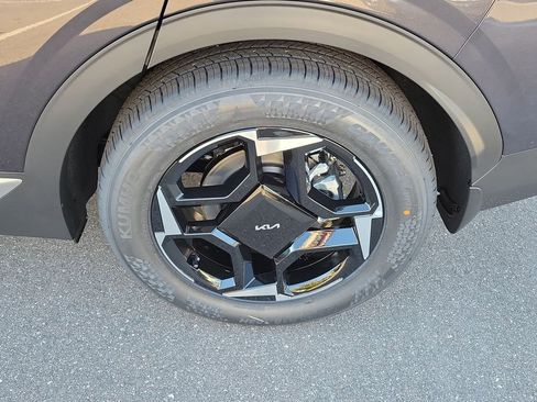 New 2026 Kia Sportage EX w/ EX Panorama Roof Package image 40