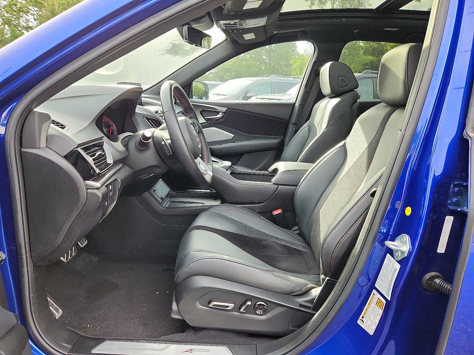 Used 2023 Acura RDX w/ Advance Package AWD/4WD image 13