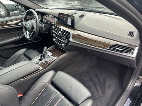 Used 2018 BMW 540i xDrive image 29