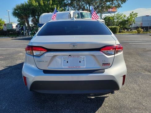 Used 2023 Toyota Corolla LE image 10