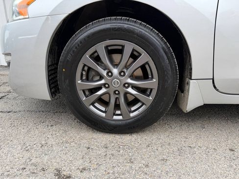 Used 2015 Nissan Altima 2.5 S w/ Special Edition Package FWD image 35