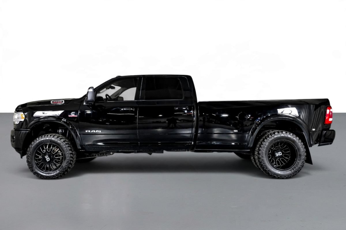 Used 2024 RAM 3500 Laramie w/ Towing Technology Group AWD/4WD image 12