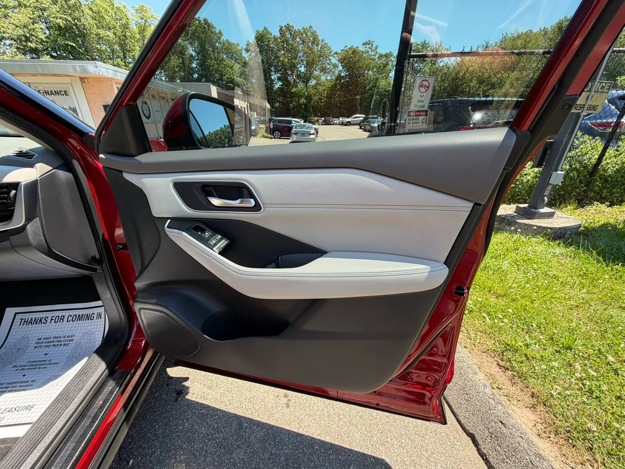 Used 2021 Nissan Rogue SV w/ Premium Package AWD/4WD image 13