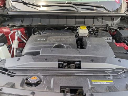 Used 2023 Nissan Pathfinder SL AWD/4WD image 13