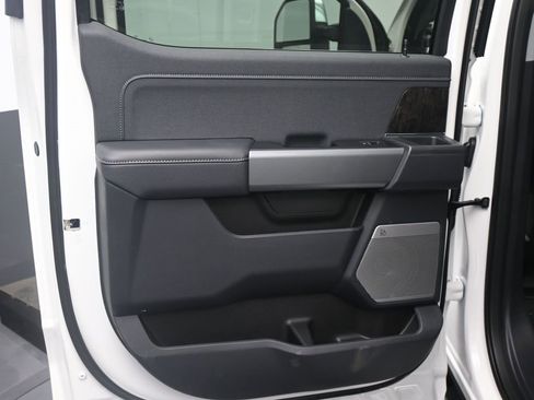 New 2026 Ford F250 Lariat w/ Chrome Package image 8