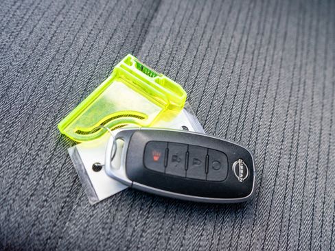 Used 2023 Nissan Rogue SV image 27