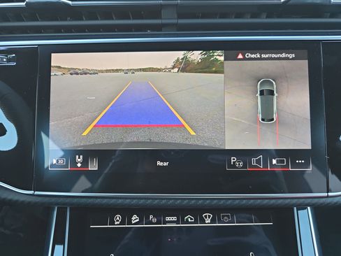 Certified 2024 Audi SQ8 Prestige image 22