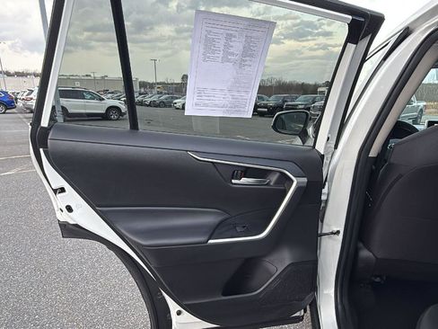 Used 2024 Toyota RAV4 XLE image 21