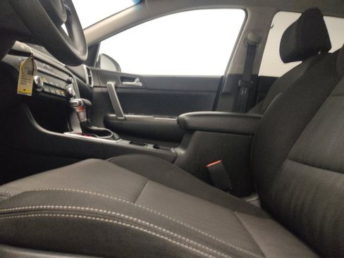 Used 2021 Kia Sportage LX FWD image 17