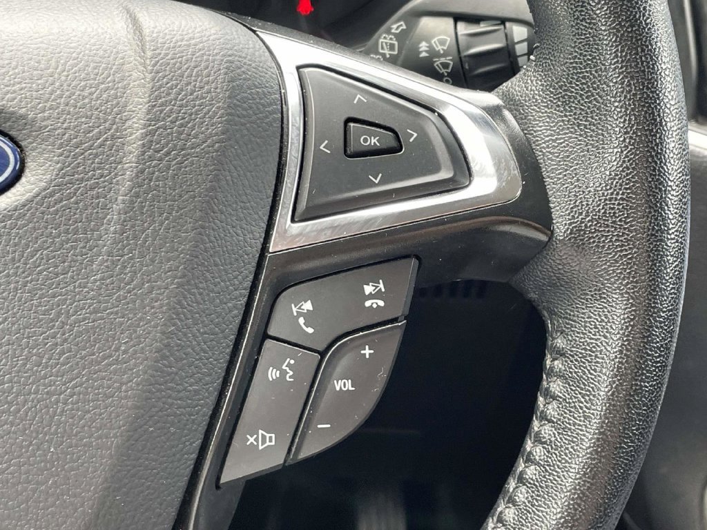 Used 2024 Ford Edge SEL AWD/4WD image 31